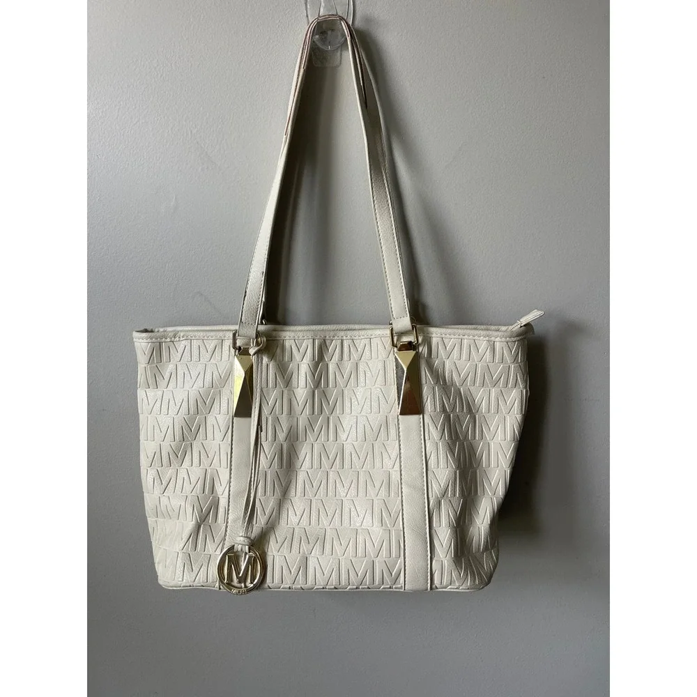 Mia K Milan tote bag Off White Monogram emblem gold Tone chic minimalist soft